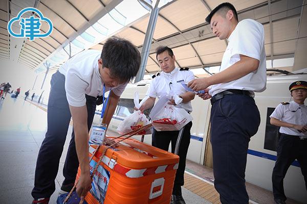 外賣進(jìn)高鐵 列車追上互聯(lián)網(wǎng)“速度”